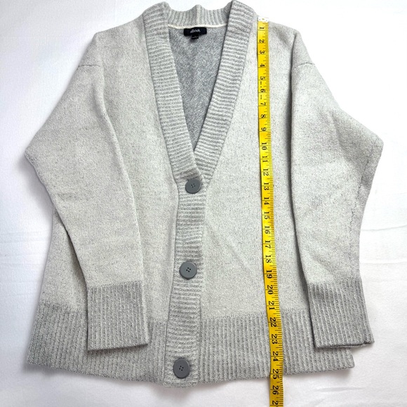 Allbirds 100% Merino wool Light Gray women’s Cardigan EUC SIZE Large - Picture 9 of 12